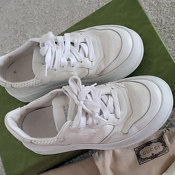 Gucci Women's GG embossed sneaker used as is size 7.5 or 37.5 - Picture 3 of 6